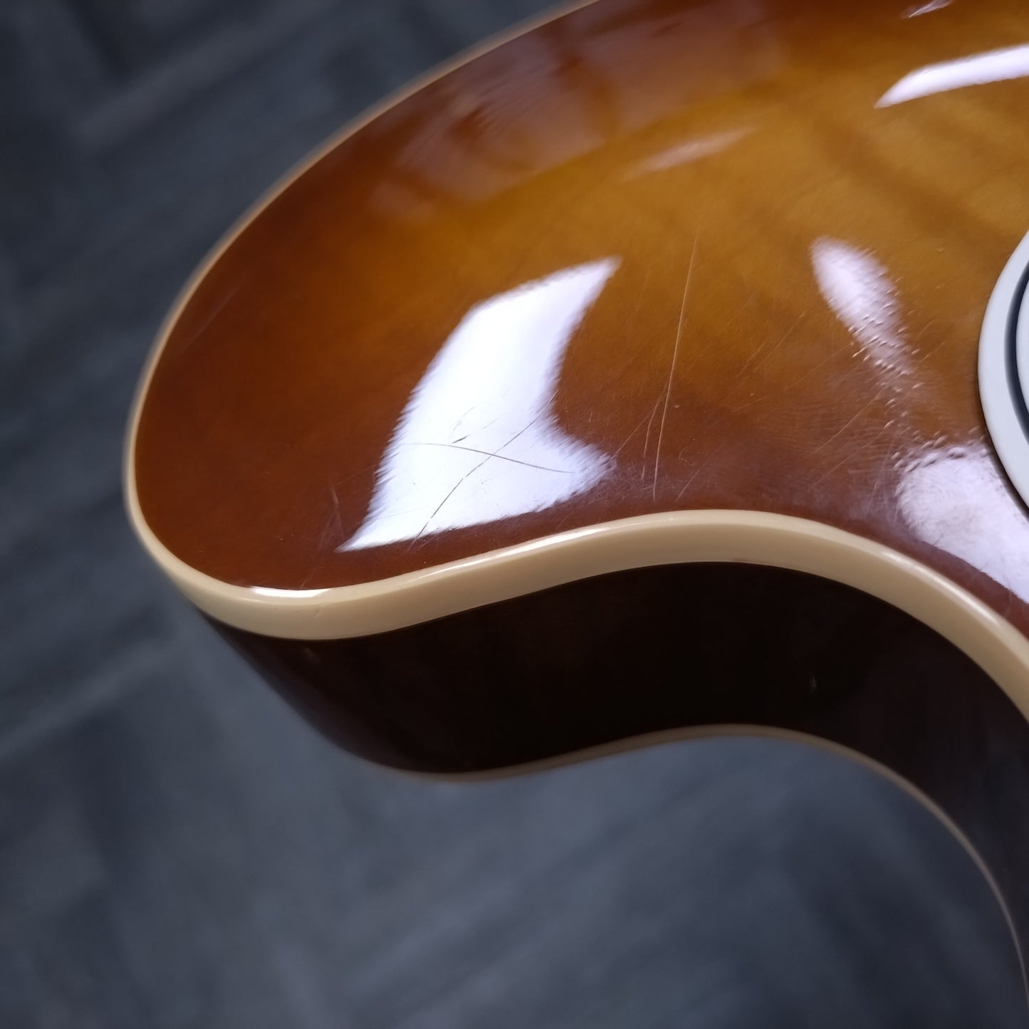 Gibson ES-335 Figured ~ Lightburst [2008]