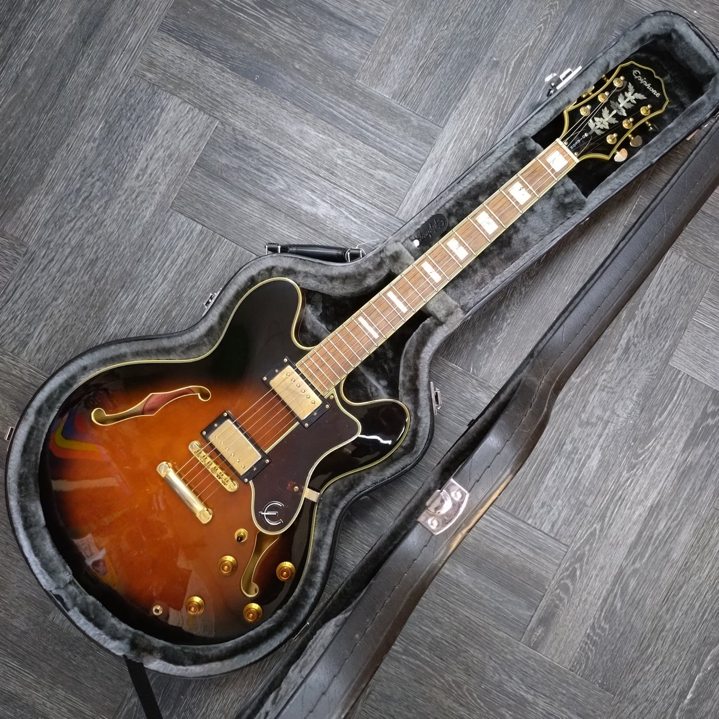 Epiphone Sheraton ii ~ Vintage Sunburst [2000]