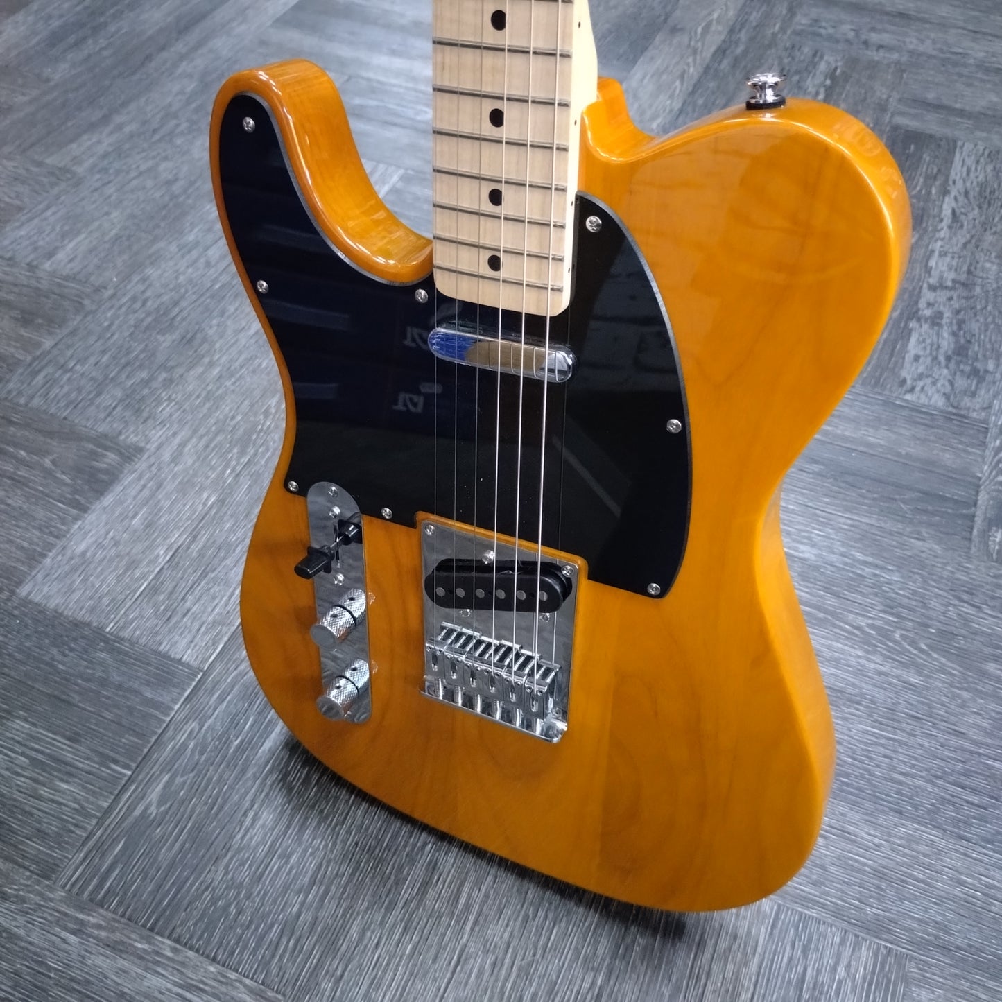 Squier Affinity Telecaster Left-Handed ~ Butterscotch [2014]