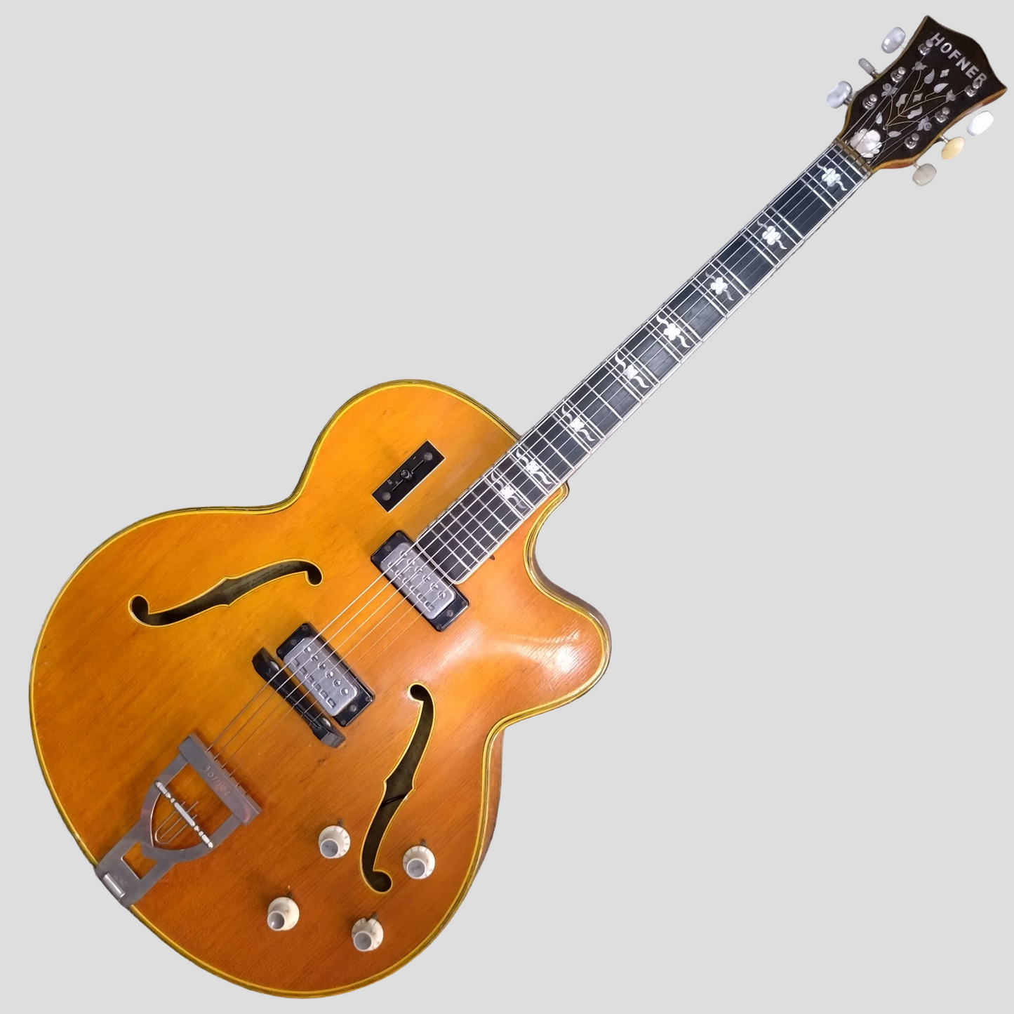 Höfner Committee E2 ~ Blond [1965]