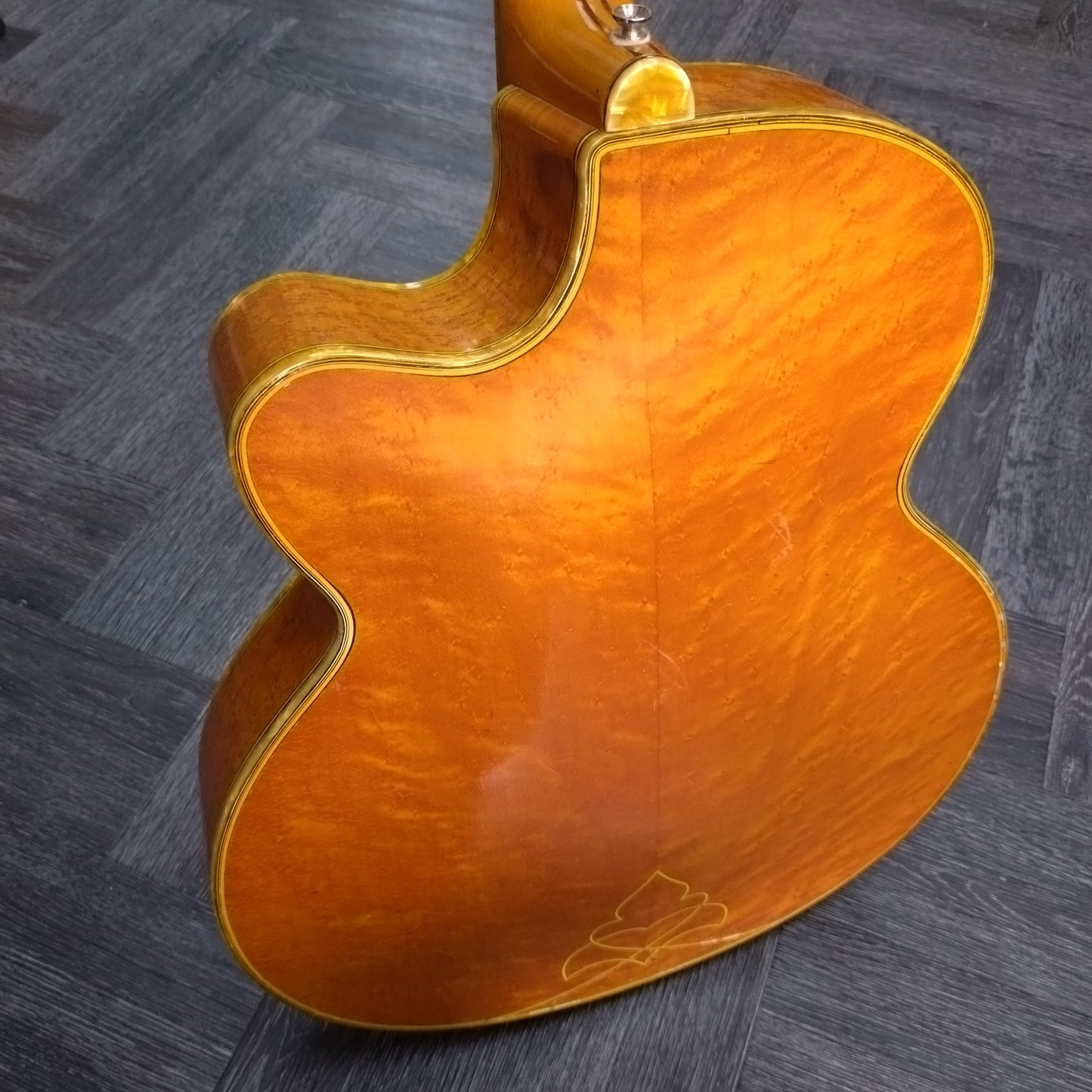 Höfner Committee E2 ~ Blond [1965]