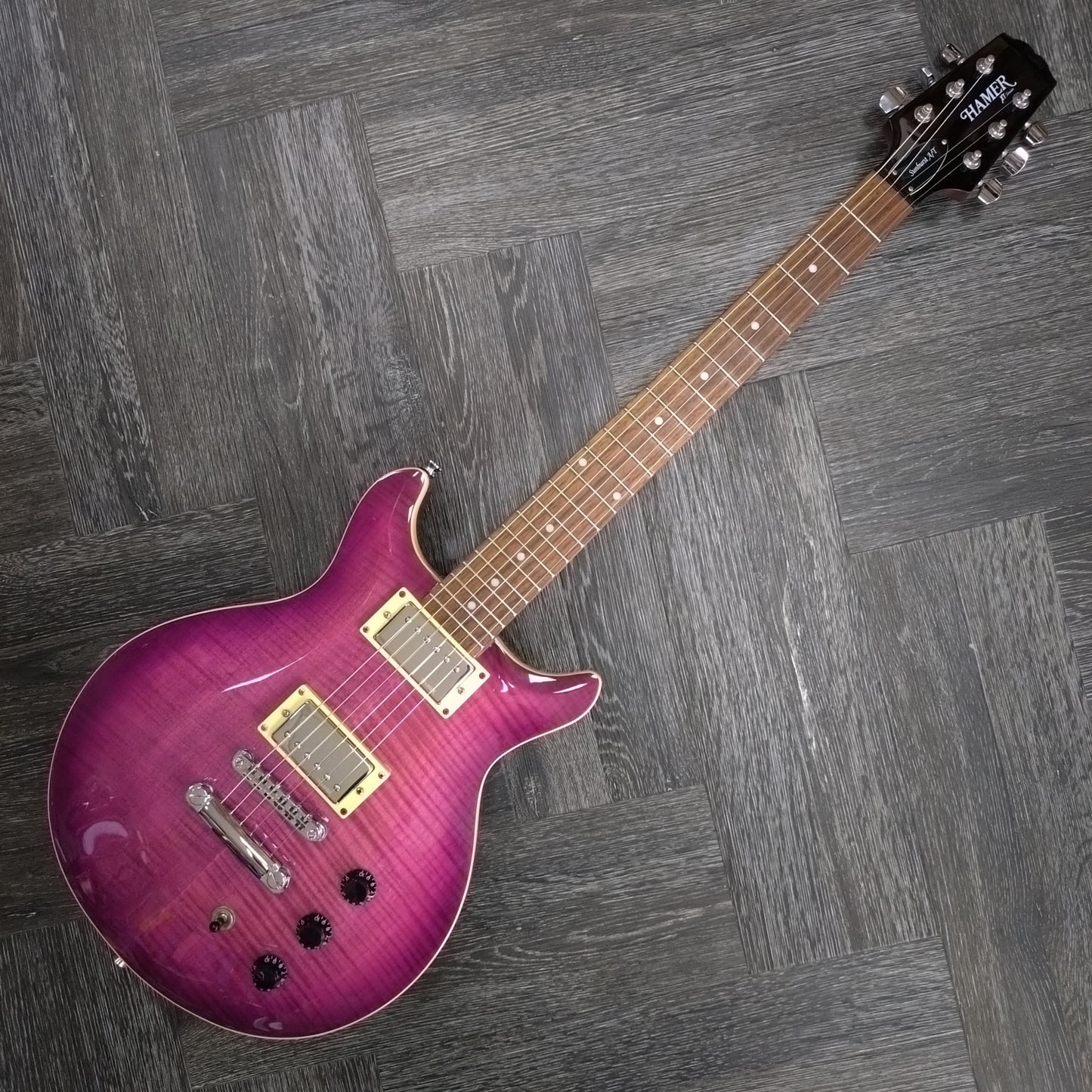 Hamer XT Series Archtop ~ Purple Sunburst [2006]