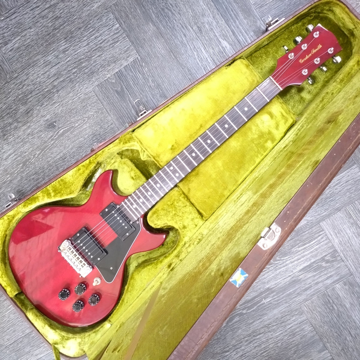 Gordon Smith Gypsy ii ~ Red [c.1979]
