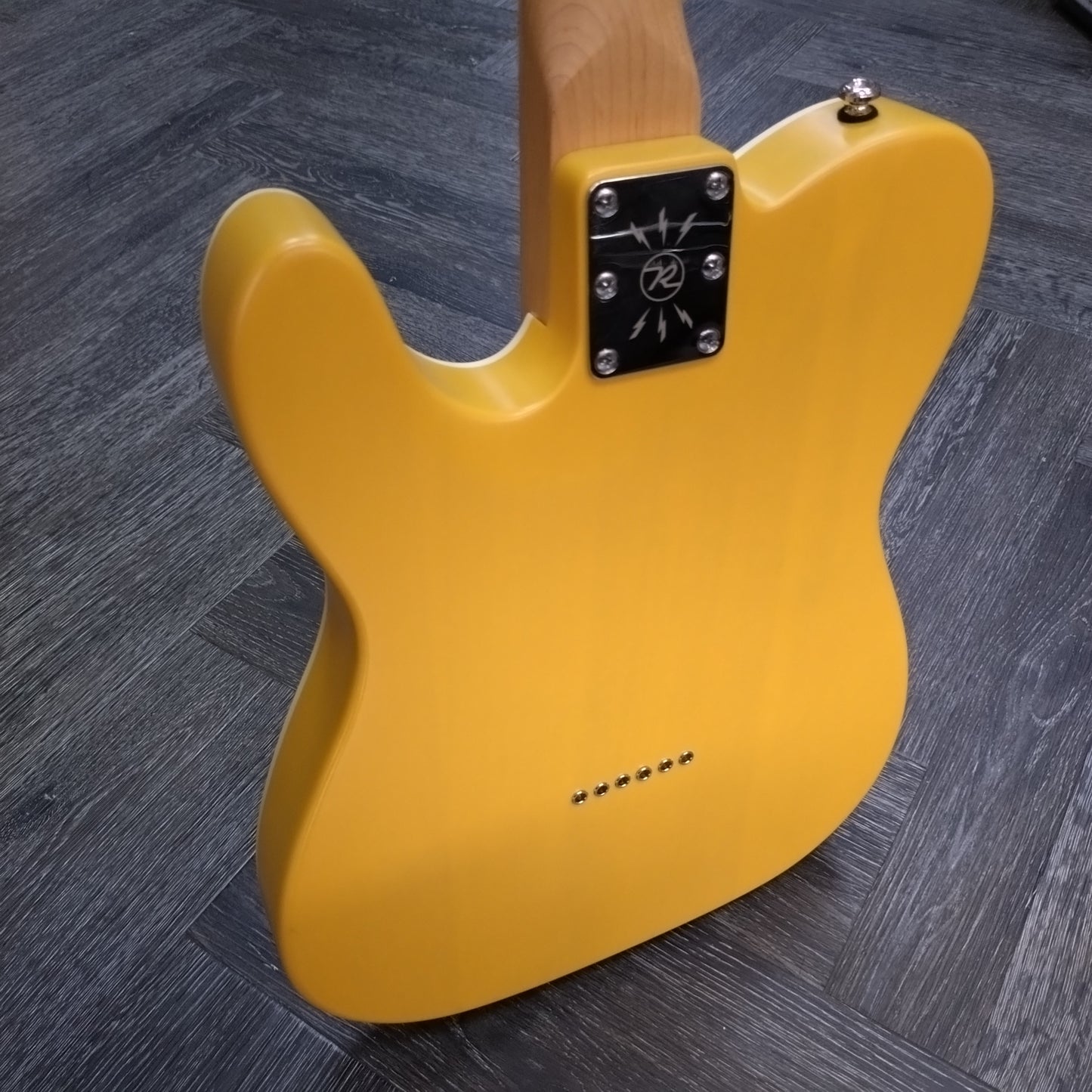 Reverend Pete Anderson Eastsider E ~ Satin Vintage Yellow [2024]