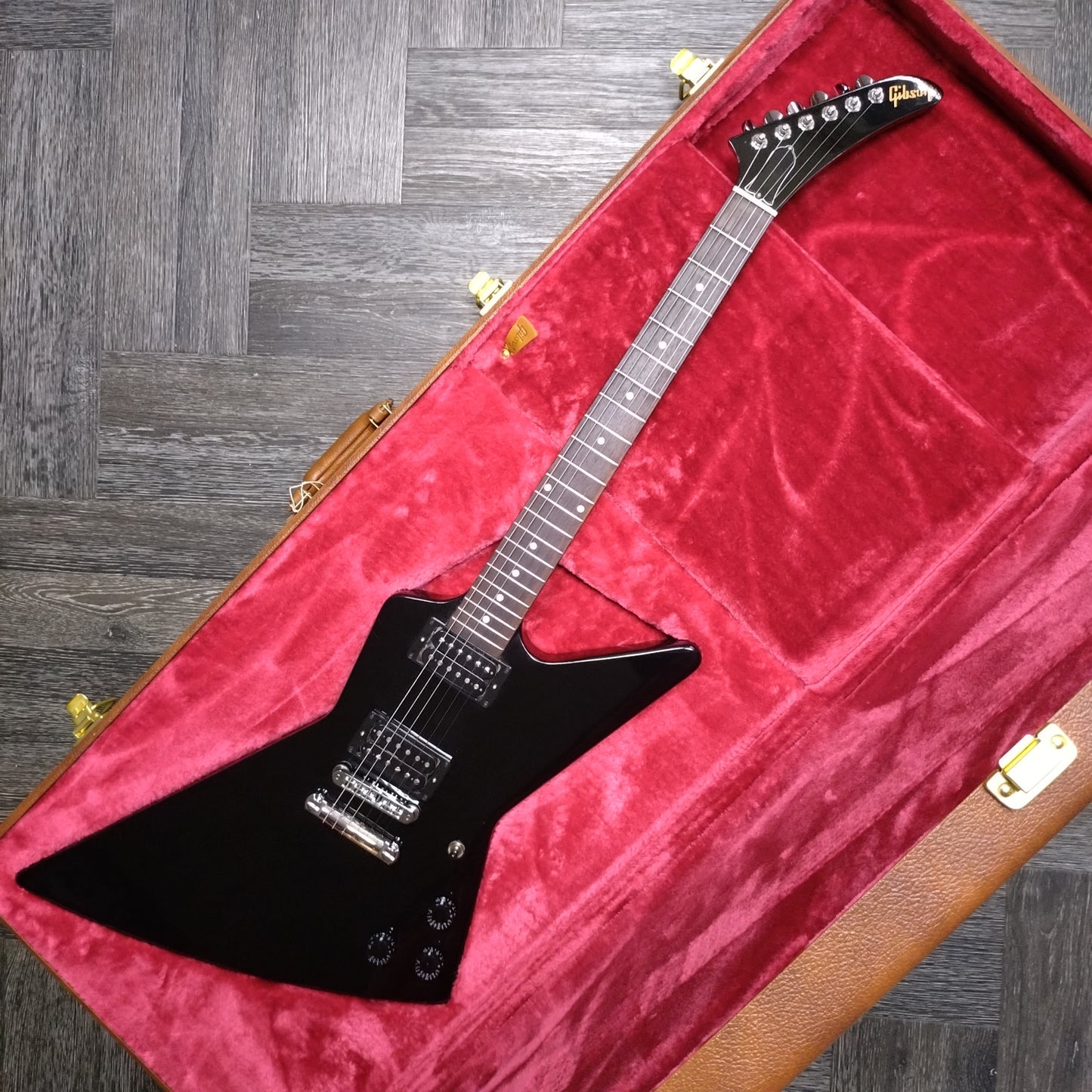 Gibson 80s Explorer ~ Ebony [2024]