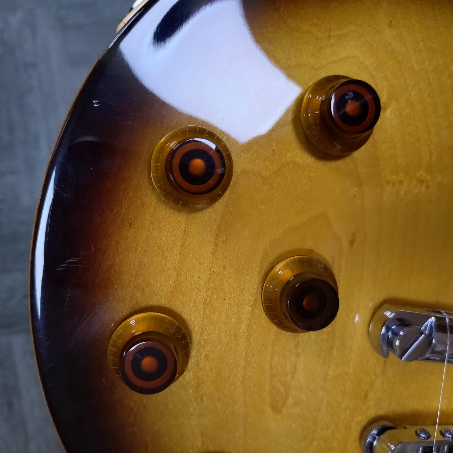 Gibson Les Paul Studio T ~ Vintage Sunburst [2016]