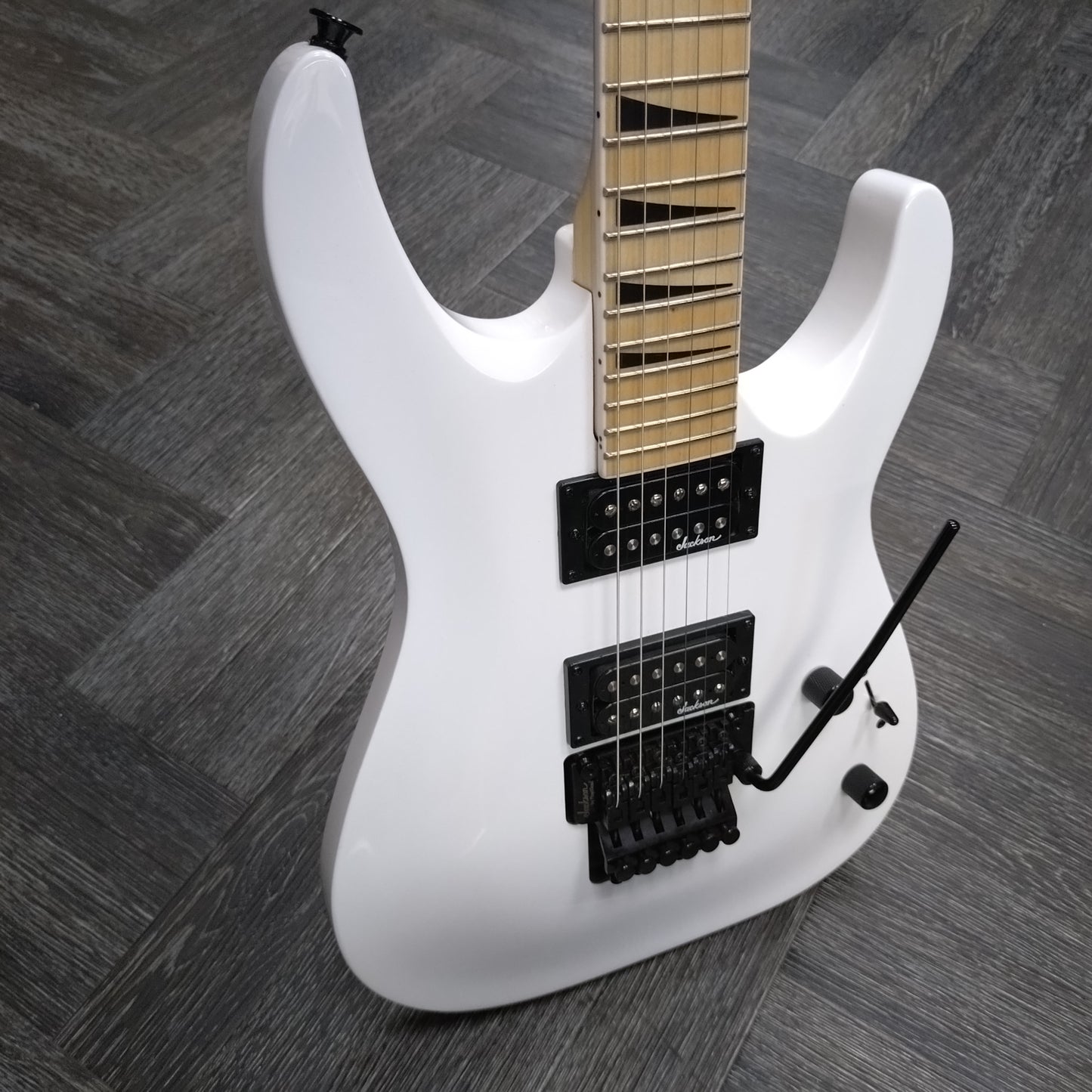 Jackson JS32 DKAM Dinky ~ Snow White [2025]