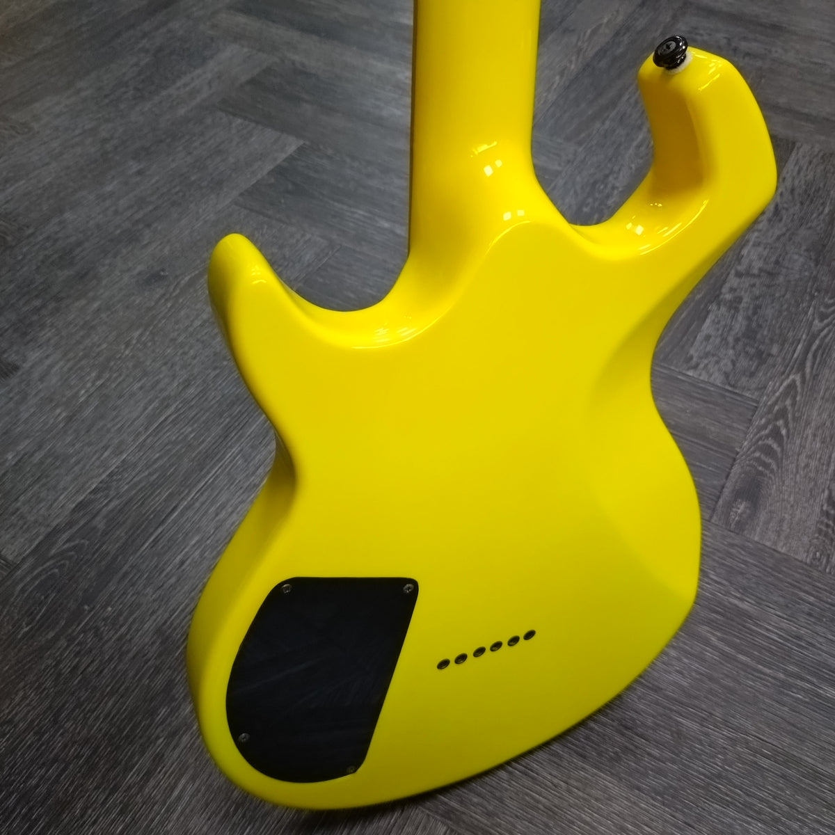 Switch Vibracell Wild ii ~ Neon Yellow [2004]