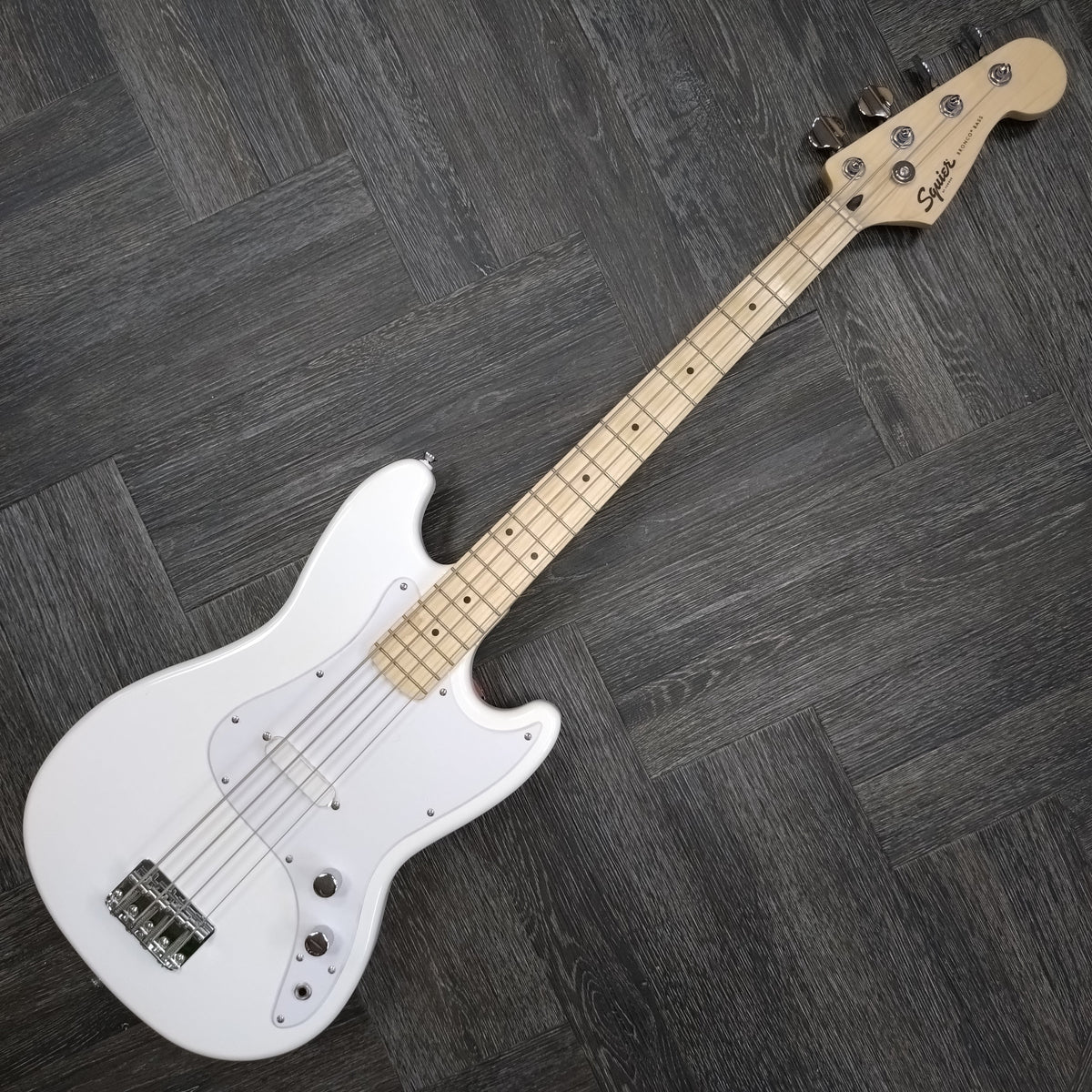 Squier Sonic Bronco Bass ~ Arctic White [2024]