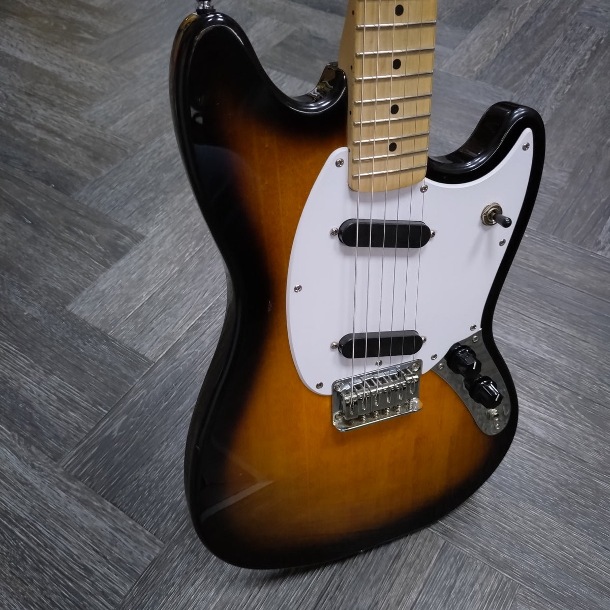 Squier Sonic Mustang ~ 2 Color Sunburst [2024]