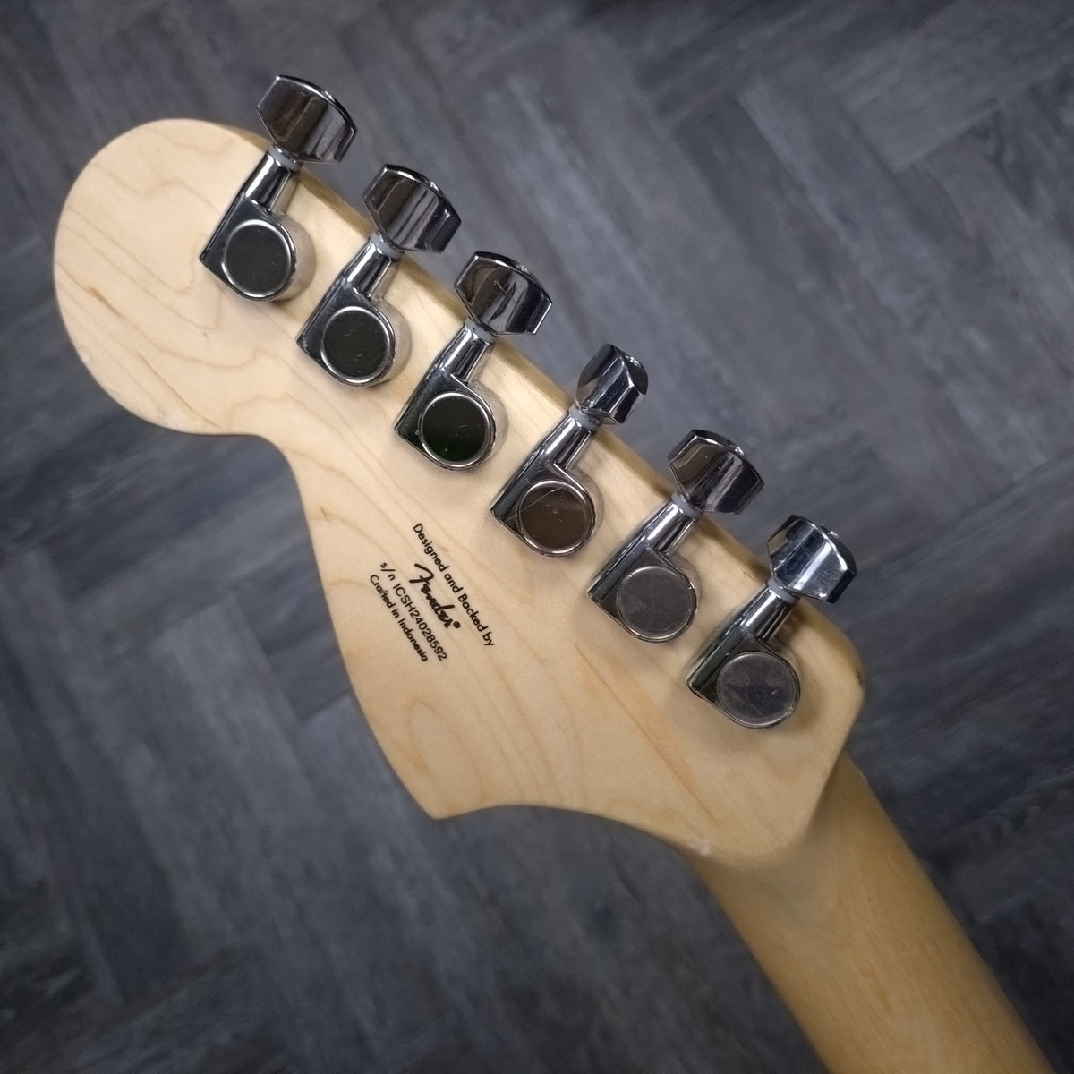 Squier Sonic Mustang ~ 2 Color Sunburst [2024]