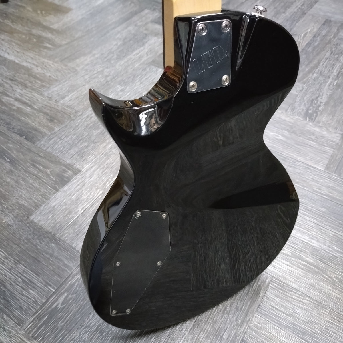 ESP LTD EC-20 ~ Black [2022]