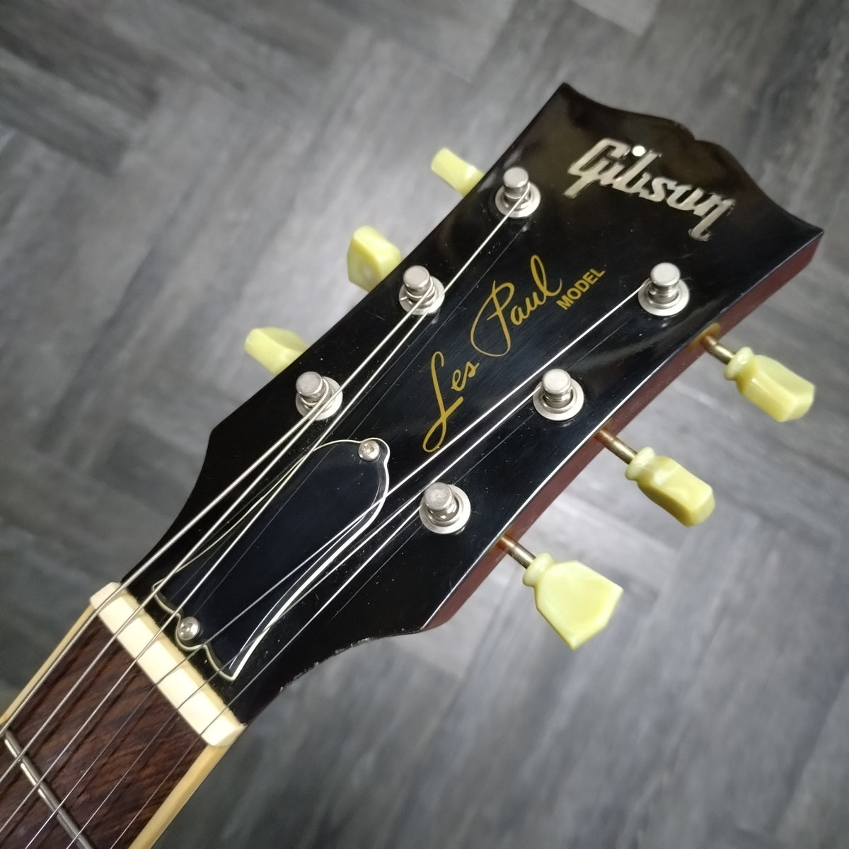 Gibson Les Paul Standard ~ Heritage Cherry Sunburst [2005]