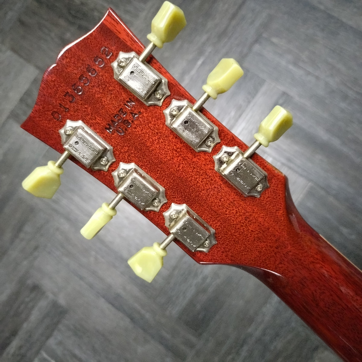 Gibson Les Paul Standard ~ Heritage Cherry Sunburst [2005]