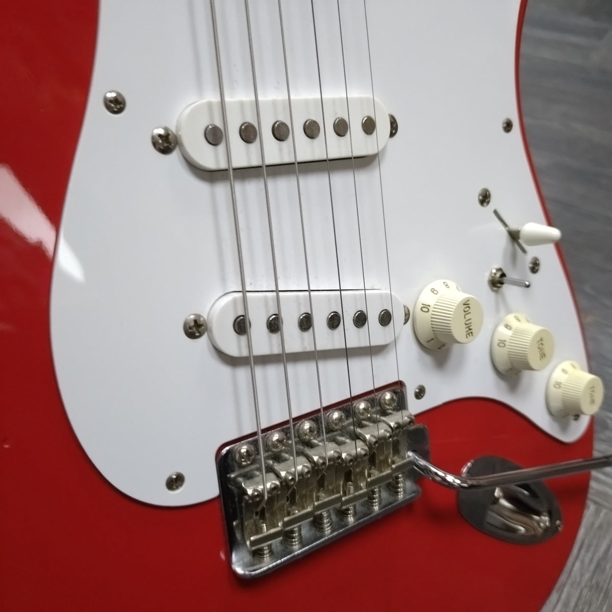 Fernandes "The Revival" RST-50 ~ Dakota Red [1985]