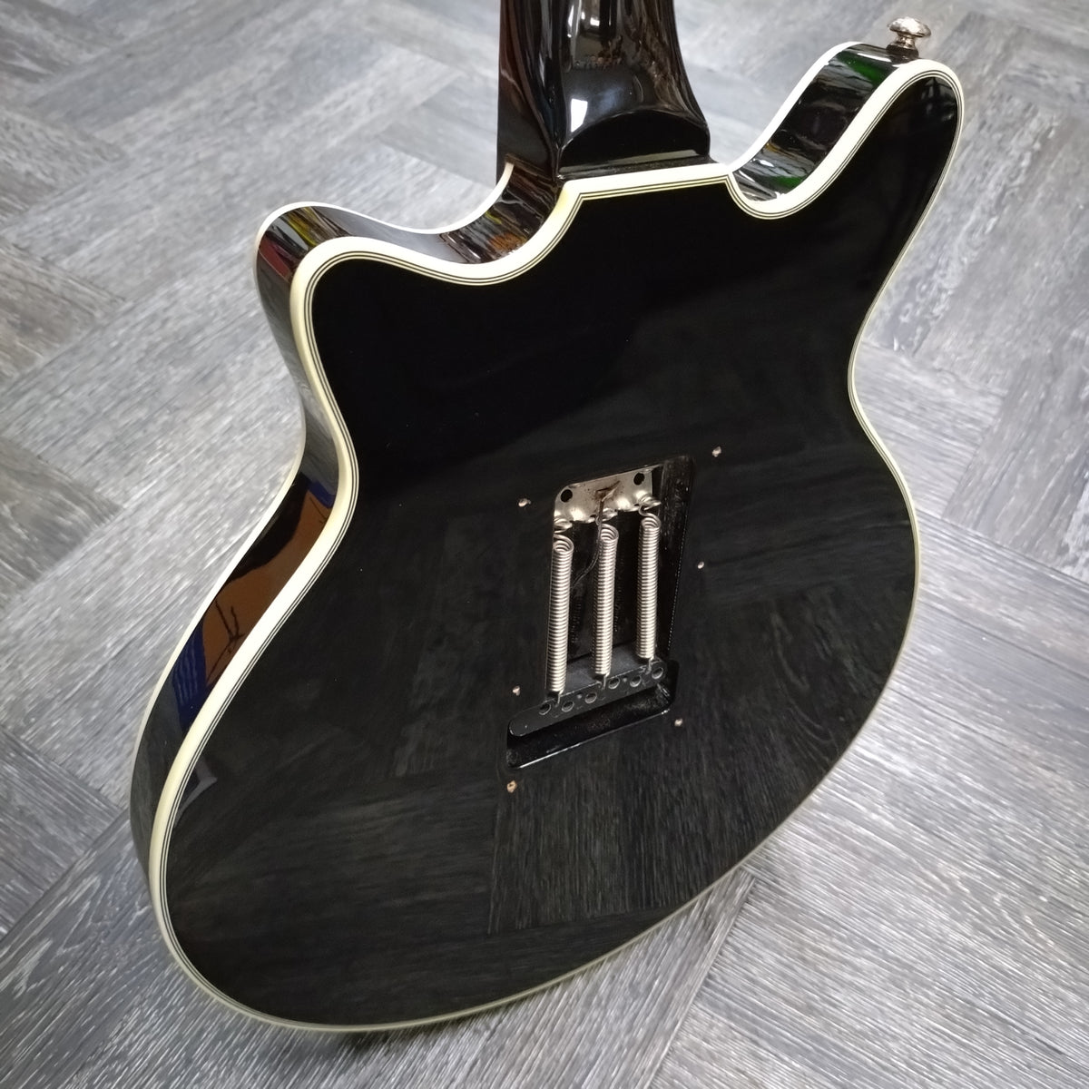Brian May Special ~ Ltd Edition Black 'n' Gold [2018]