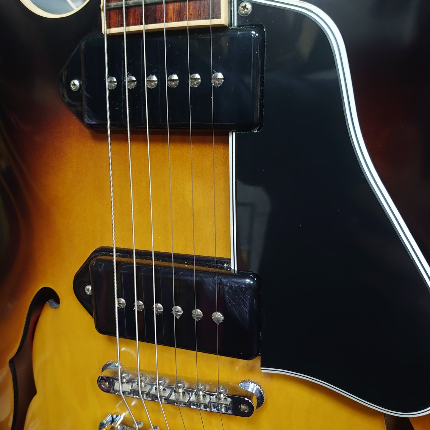 Gibson Custom Shop ES-335 P90 ~ Vintage Sunburst [2012]