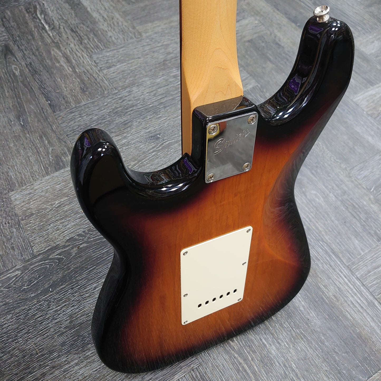Squier Affinity Stratocaster ~ Sunburst [2010]