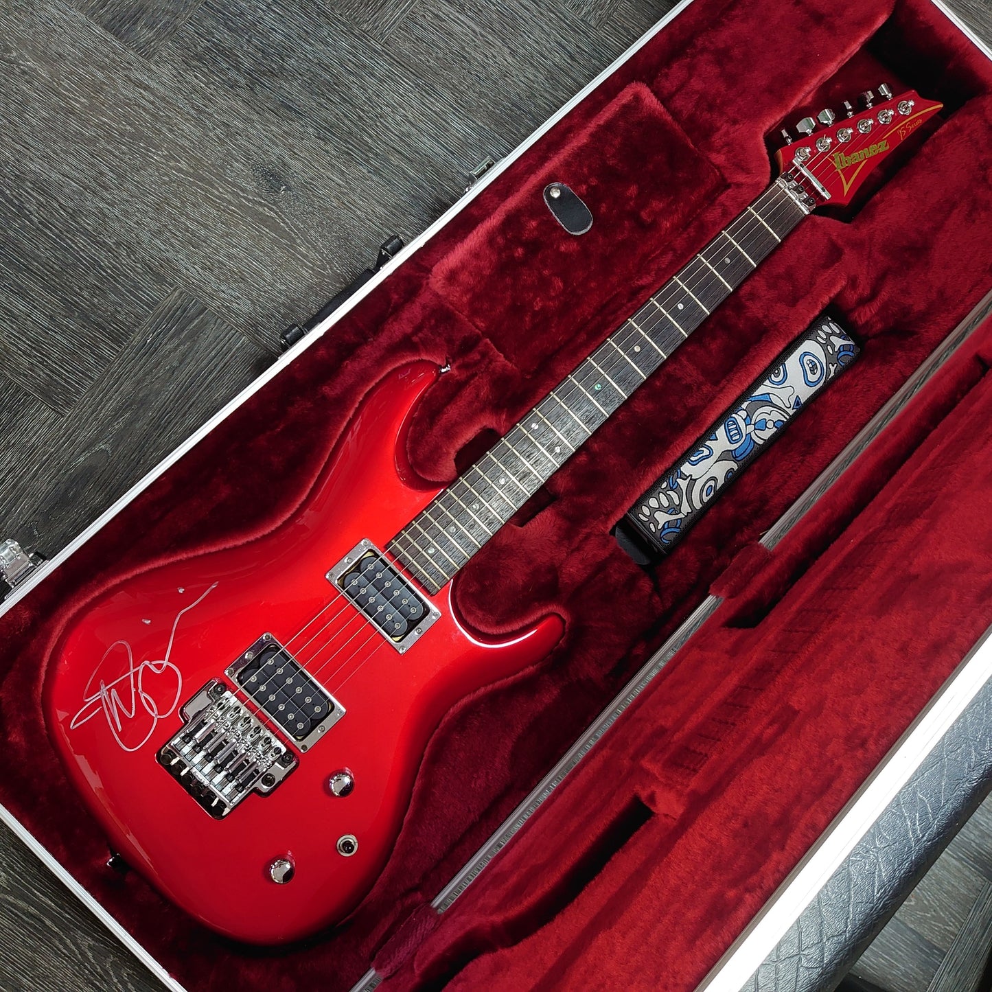 Ibanez JS1200 ~ Candy Apple SIGNED [2006]