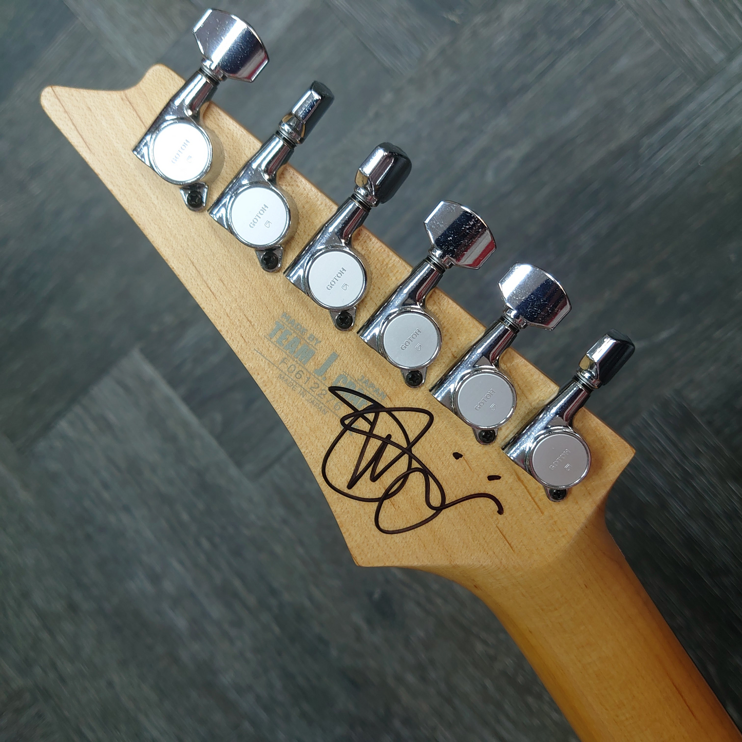 Ibanez JS1200 ~ Candy Apple SIGNED [2006]